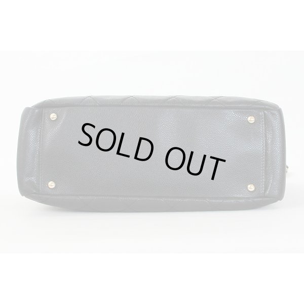 シャネル　マトラッセチェーントートバッグ　黒 GP金具　底