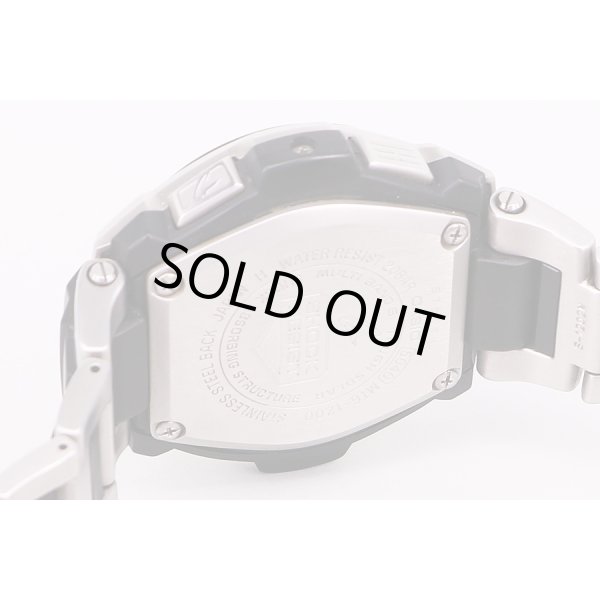 カシオ　Ｇショック　MTG-1200　電波ソーラー　黒文字盤　裏面拡大