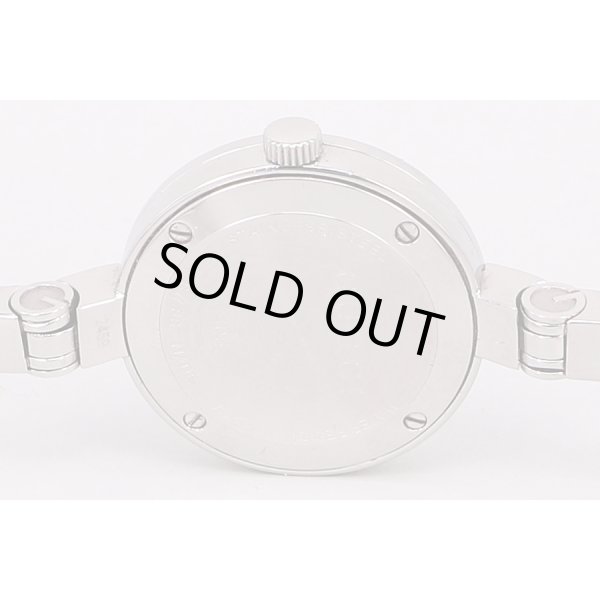 グッチ　YA105　黒文字盤　1P　裏面拡大