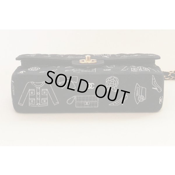 シャネル　マトラッセアイコンプリントショルダーバック　GP金具　黒　底