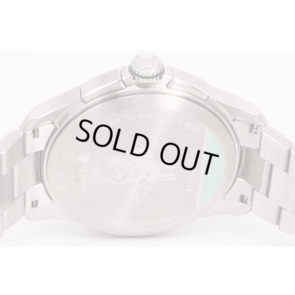 グッチ　Ｇタイムレス　クロノ　126.2　黒文字盤　蜂　裏面拡大