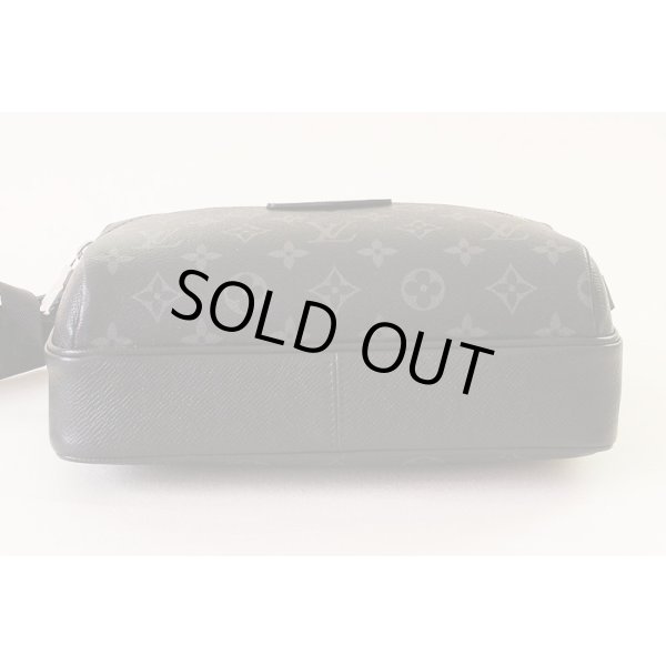 ルイ・ヴィトン　アウトドア・メッセンジャーＰＭ M30233 FO0189 ノワール　底