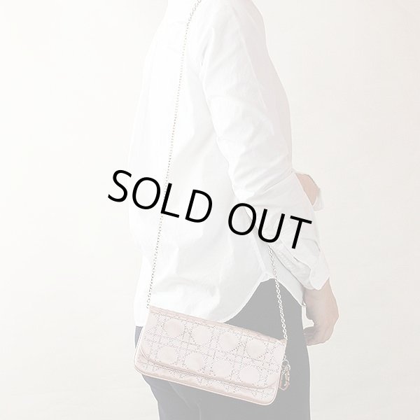 クリスチャンディオール　パーティバッグ　(ピンク・ラインストーン)　掛けたイメージ