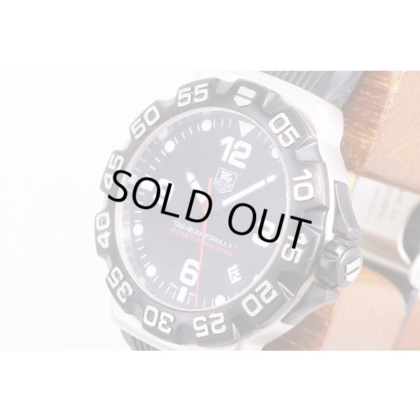 タグホイヤー　フォーミュラー1　WAH1110-0　黒文字盤　サイド拡大