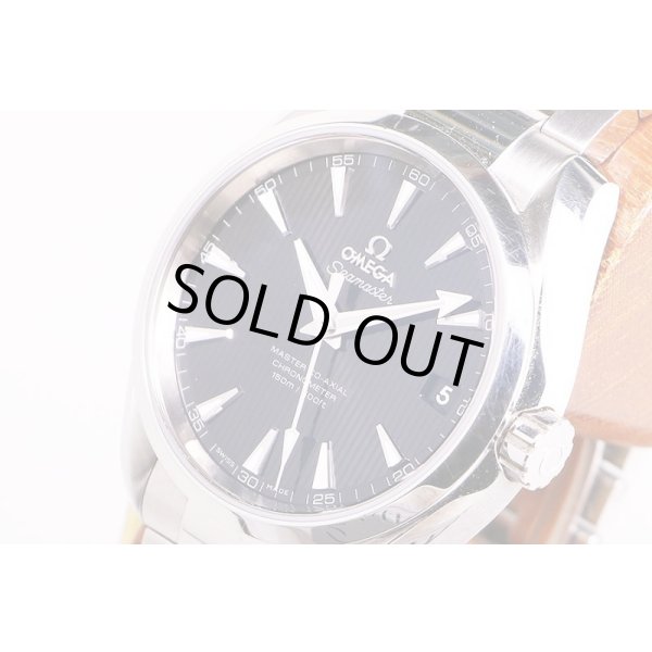 オメガ　シーマスター　アクアテラCOX　231.10.30　黒文字盤　サイド拡大