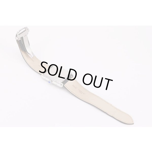 カルティエ　タンクソロＸＬ　白文字盤　革ベルト状態　裏面