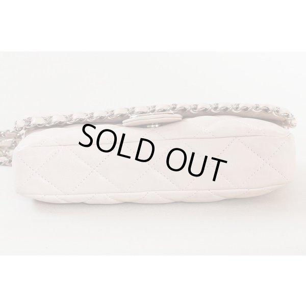 シャネル　ショルダーバック　（ピンクベージュ）　底