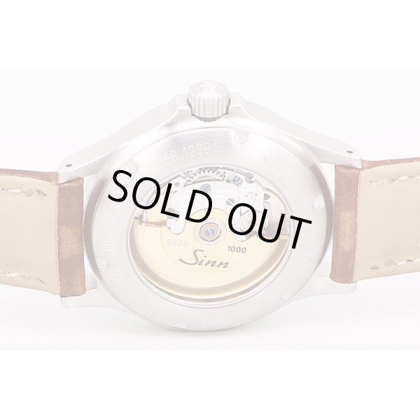 ジン　５５６ＪＵＢ　グレー文字盤　５５周年限定　裏面拡大