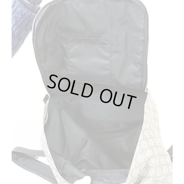 グッチ　バックパック 495558 001998　ベージュ／エボニー　中身