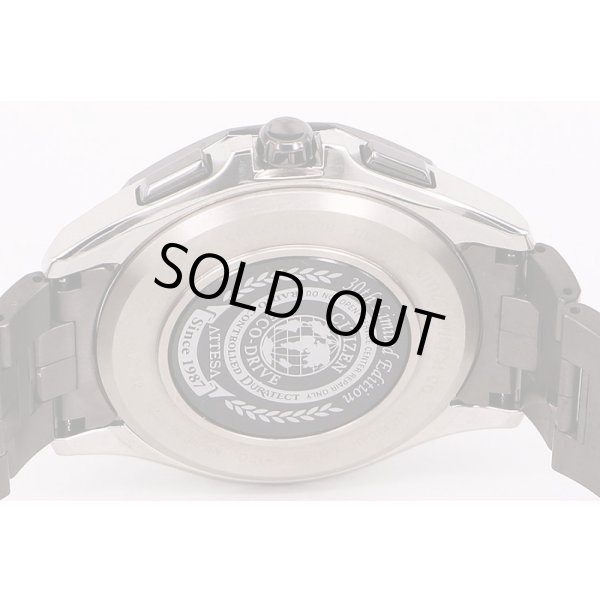 シチズン　アテッサ　ＡＴ９１０５－５８Ｌ　アテッサ３０周年限定　紺文字盤　裏面拡大