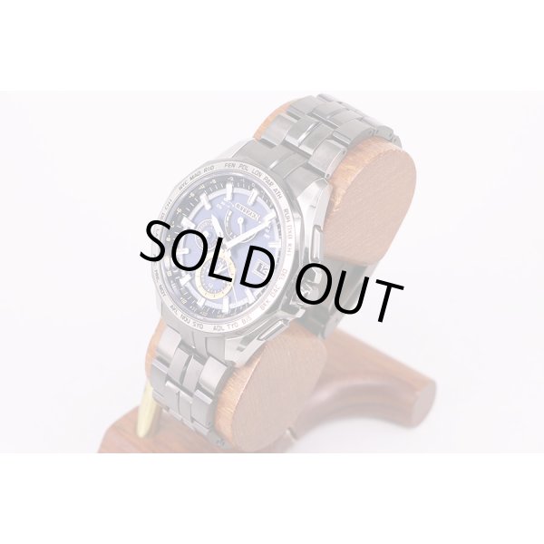 シチズン　アテッサ　ＡＴ９１０５－５８Ｌ　アテッサ３０周年限定　紺文字盤　サイド