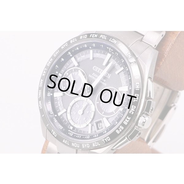 シチズン　サテライトウェーブ　ＣＣ９１０５－５４Ｅ　黒文字盤　サイド拡大