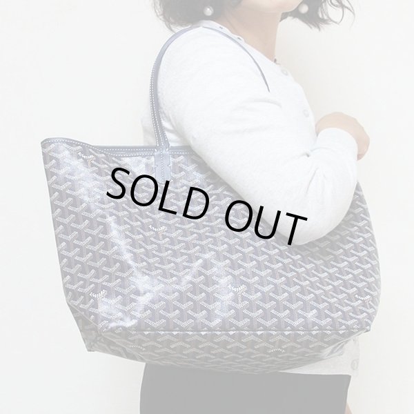 ゴヤール　サンルイPM ネイビー　掛けたイメージ