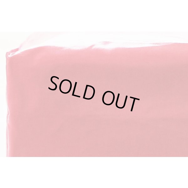 グッチ　ミディアム トートバック 575140 560440 ピンク　底拡大