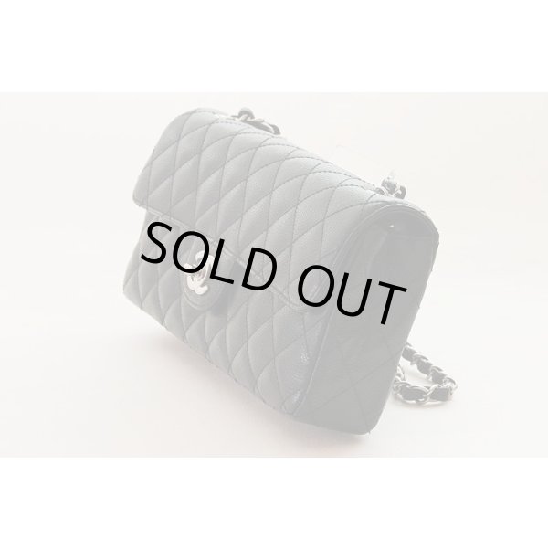 シャネル　チェーンショルダーバック ブラック／SIV金具　サイド