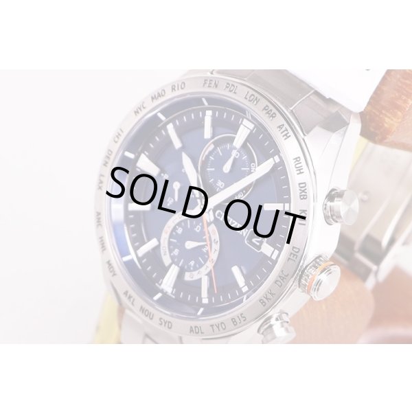 シチズン　ＡＴ８１８１－６３Ｌ　Ｈ８００－Ｔ０２５８８２　紺文字盤　サイド拡大