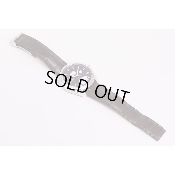 タグホイヤー　グランドカレラＧＭＴ　ＷＡＶ５１１３　茶文字盤　革ベルト状態　表面