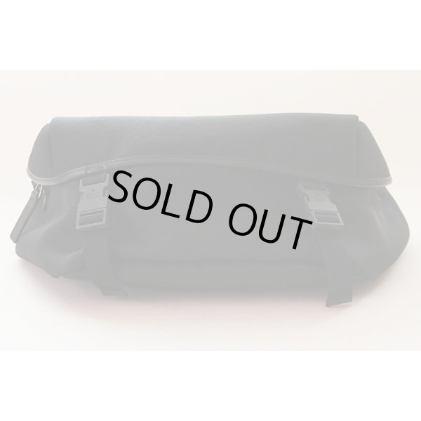 グッチ　ショルダーバック 353409 493492 ブラック／SIV金具　底