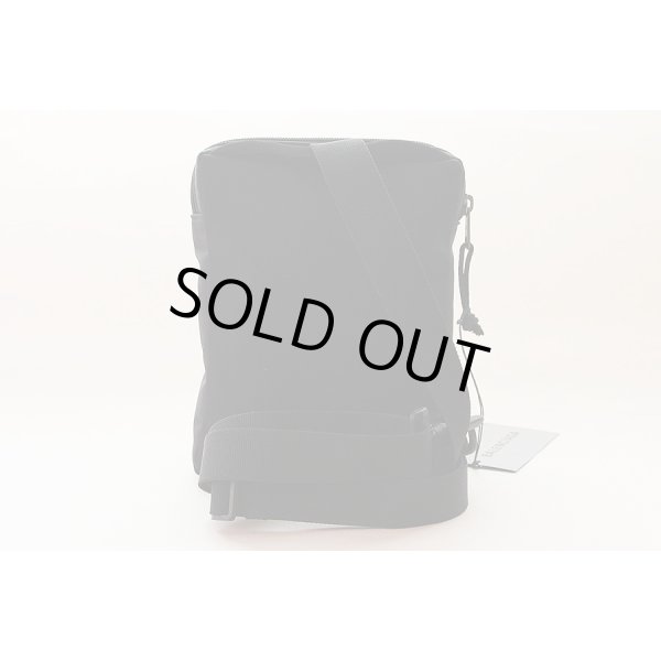 バレンシアガ　エクスプローラー クロスボディバック 5936519TY45 1000 ブラック　裏面