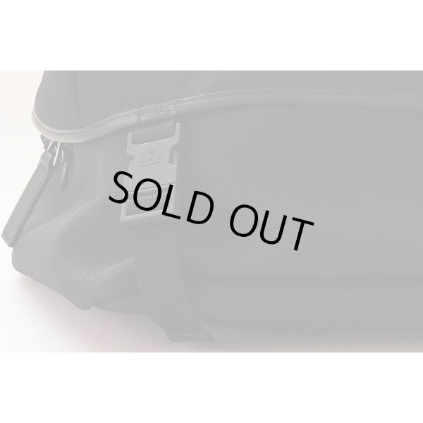 グッチ　ショルダーバック 353409 493492 ブラック／SIV金具　底　拡大