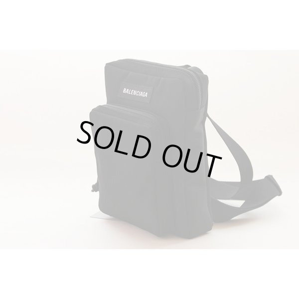 バレンシアガ　エクスプローラー クロスボディバック 5936519TY45 1000 ブラック　サイド