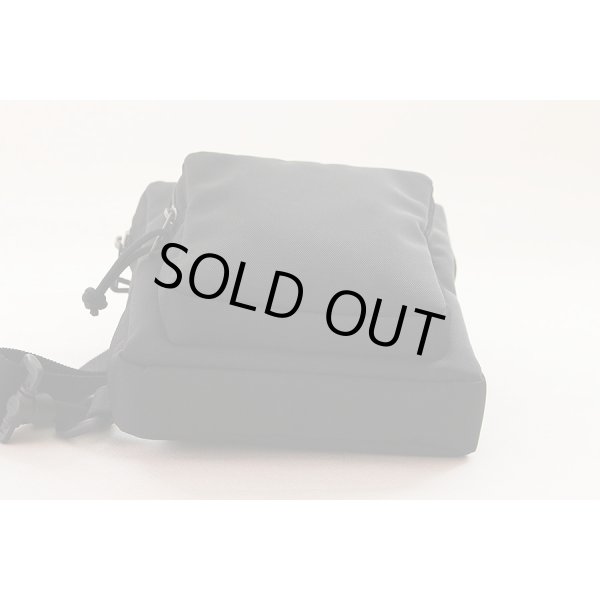 バレンシアガ　エクスプローラー クロスボディバック 5936519TY45 1000 ブラック　底