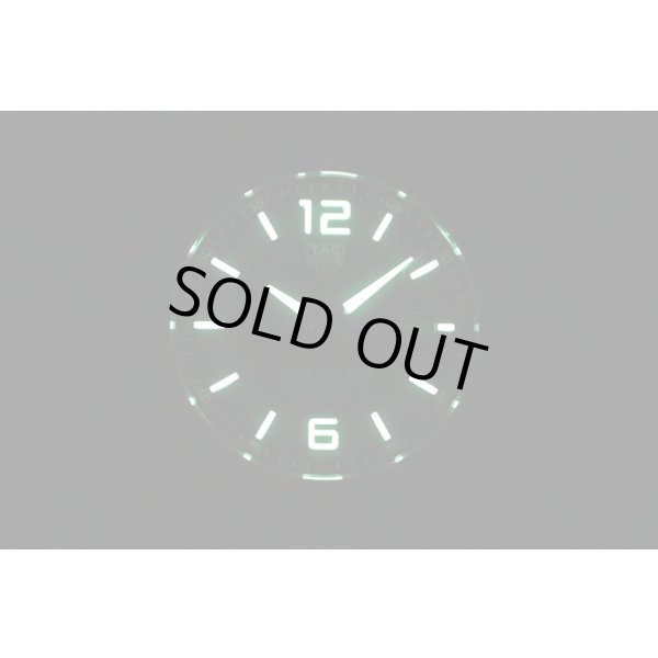 タグホイヤー　フォーミュラー１　ＷＡＺ１０１０　青文字盤　ライト暗闇