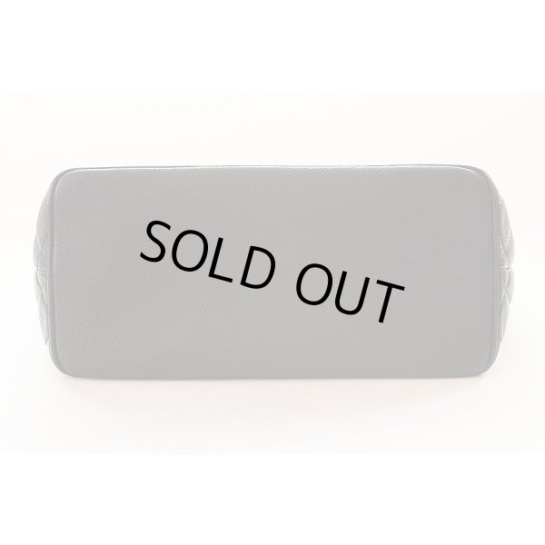 シャネル　復刻トートバック ブラック／ゴールド金具　底