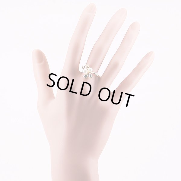 ミキモト　K18/PG パールイリリング 5.10g　装着イメージ