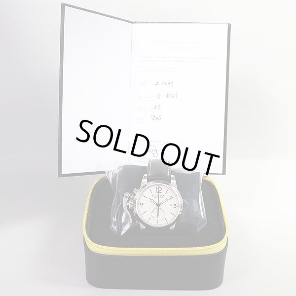 グラハム　クロノファイター１６９５　ＡＸ－２ＣＸＡＳ　銀文字盤　箱・保証書