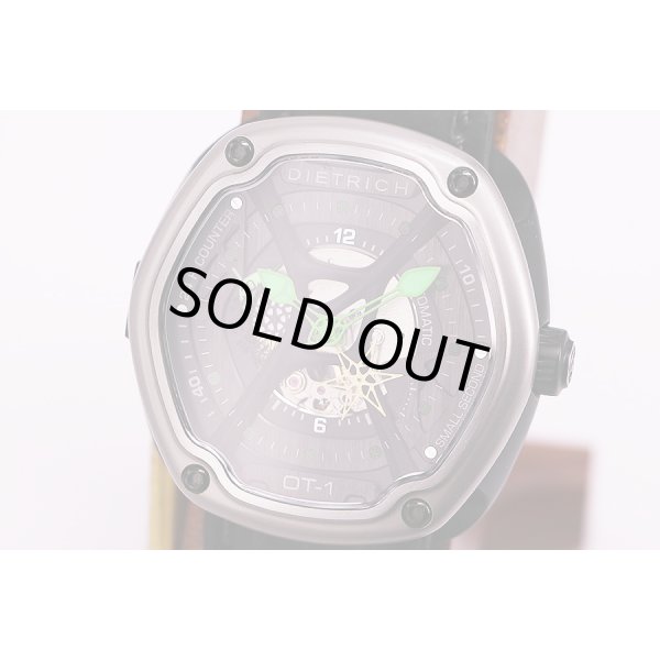 ディートリッヒ　オーガニックタイム　ＯＴ－１　スケルトン黒文字盤　緑色針　表面