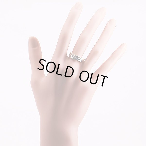 K18/PT900 ダイアイリリング 0.10ct 5.00g　装着イメージ