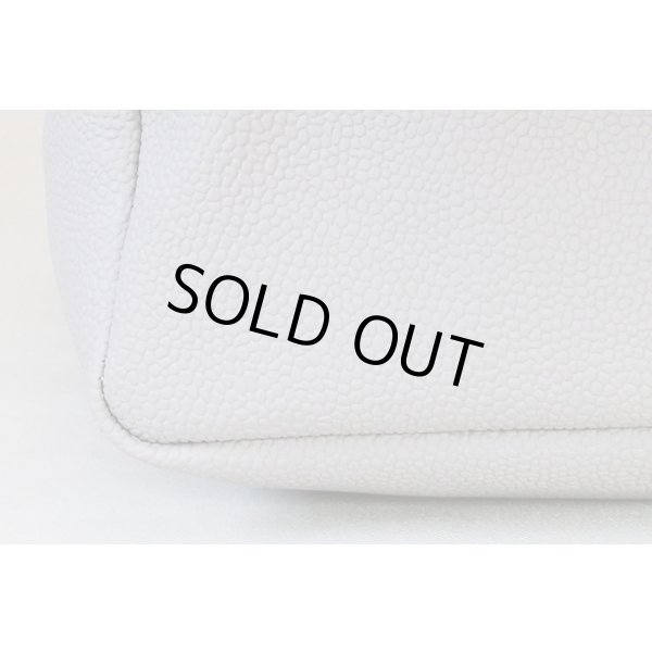 エルベシャプリエ　リュクススクエアトートM 704GP マスティック／モカ　底拡大