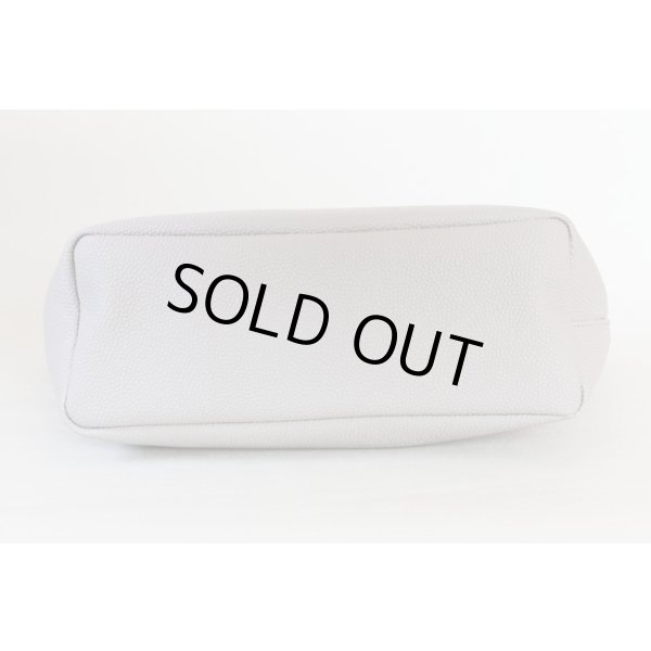 エルベシャプリエ　リュクススクエアトートM 704GP マスティック／モカ　底