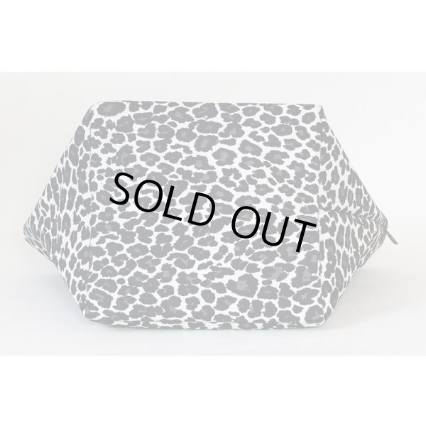 エルベシャプリエ　ナイロン舟型トートM 1027F パンサーブラン　底