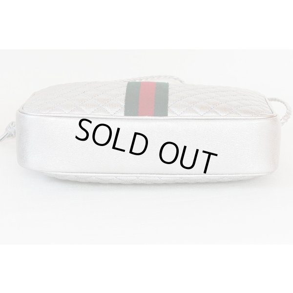 グッチ　GGマーモント シェリーライン ショルダーバック 541051 493075 シルバー　底