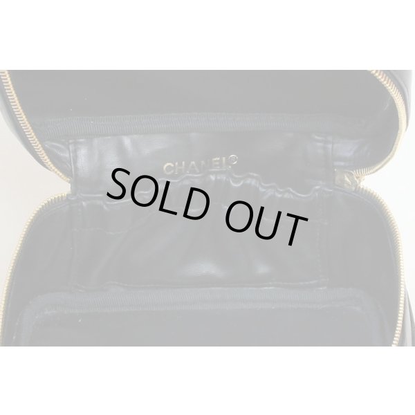 シャネル　ビコローレ バニティバック 横型 ブラック　中身拡大