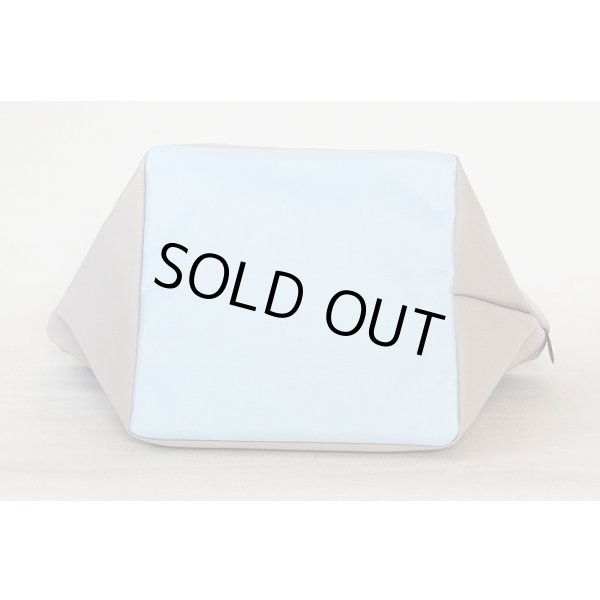 エルベシャプリエ　ナイロン舟型トートM 1027N　ナクル／ブルエ　底