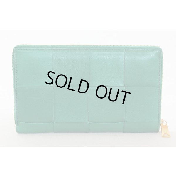 ボッテガヴェネタ　ジップアラウンドウォレット レーシンググリーン　裏面