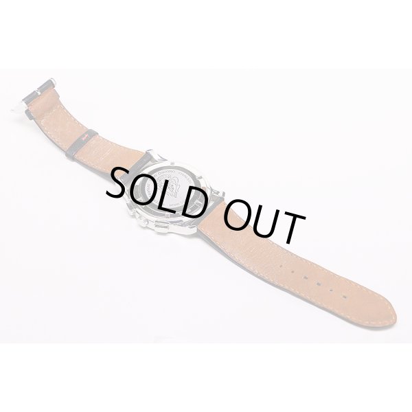 グッチ　５５００　マルチカレンダー　クロノグラフ　黒文字盤　革ベルト状態裏面