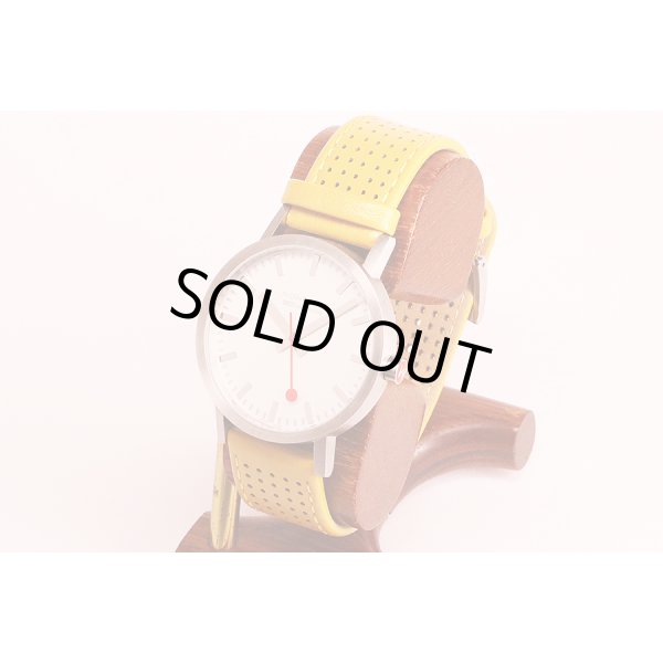 モンディーン　クラシック　Ａ６６０．３０３６０　白文字盤　サイド