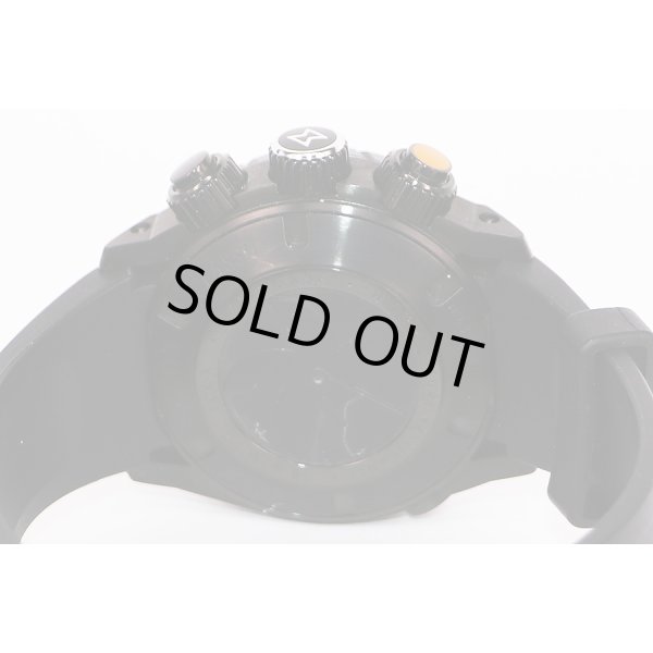 エドックス　クラス１　クロノオフショア　４６７４３７　カーボン文字盤　限定　裏面拡大