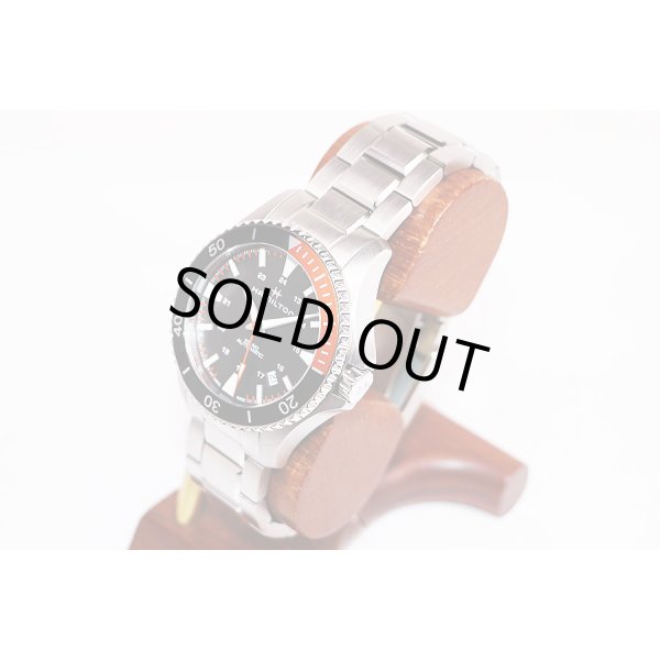 ハミルトン　カーキネイビー　スキューバ　Ｈ８２３０５０　黒文字盤　サイド