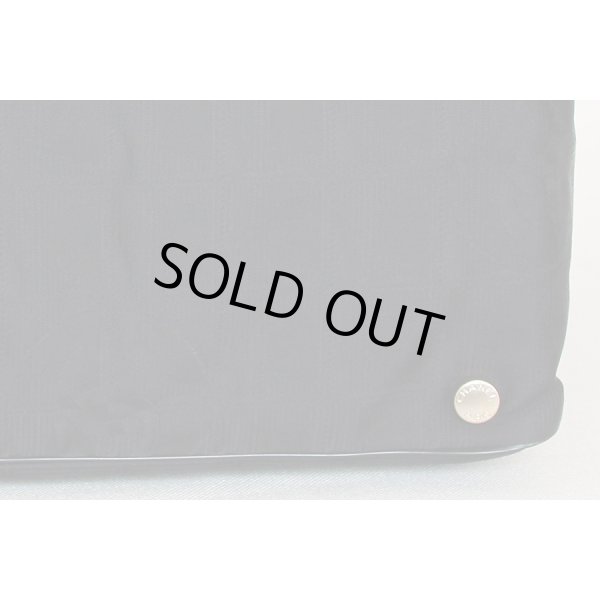 シャネル　ニュートラベルライン　トートMM　ノワール　底拡大