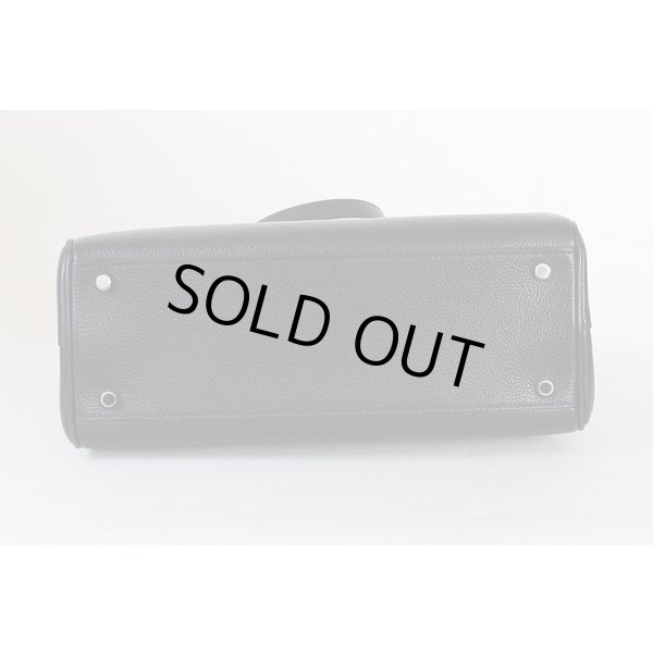 グッチ　スモール　トップハンドルバック　569712 498879　ブラック　底