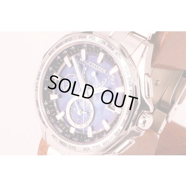 シチズン　アテッサ　エールコレクション　ＡＴ９０９８－５１Ｌ モザイク紺文字盤　サイド拡大