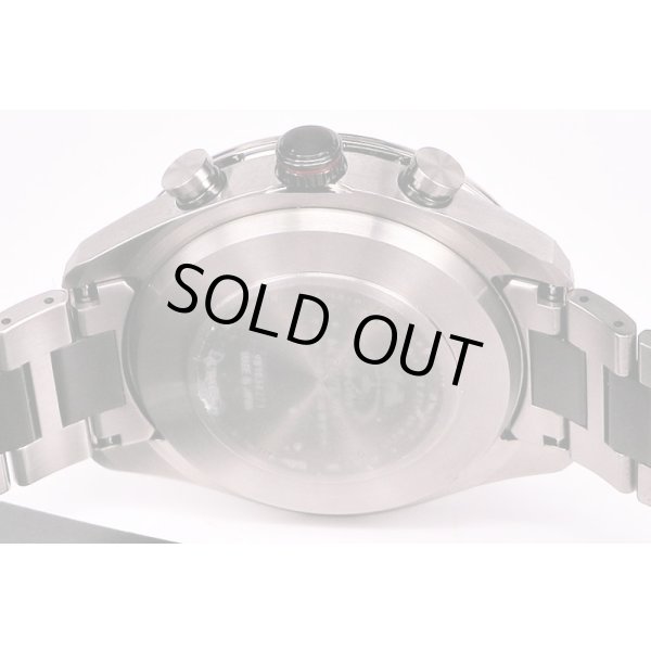 シチズン　サテライトウェーブ　ＣＣ３０８５－５１Ａ　銀文字盤　裏面拡大