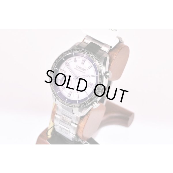 シチズン　サテライトウェーブ　ＣＣ３０８５－５１Ａ　銀文字盤　サイド