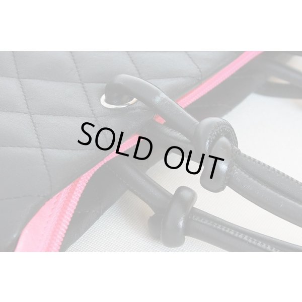 シャネル　カンボンライン ミディアムトートバック ブラック／ホワイト　角スレ