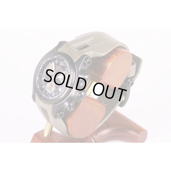 オークリー　ホールショットクロノ　１０ｔｈマウンテンディビジョン　黒文字盤　サイド